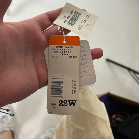 NWT Cream Blouse With Front Buttons- Jones New York - Picture 4 of 10